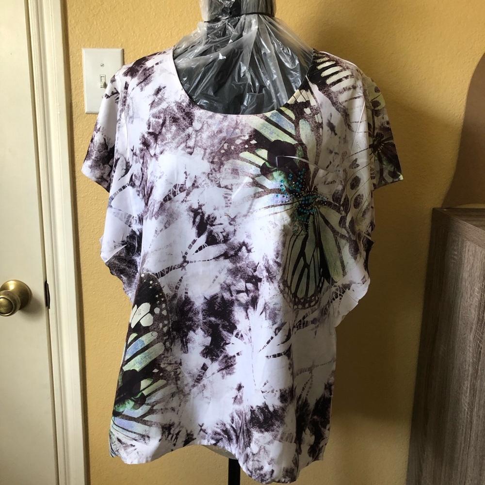 Women's Butterfly Print Top